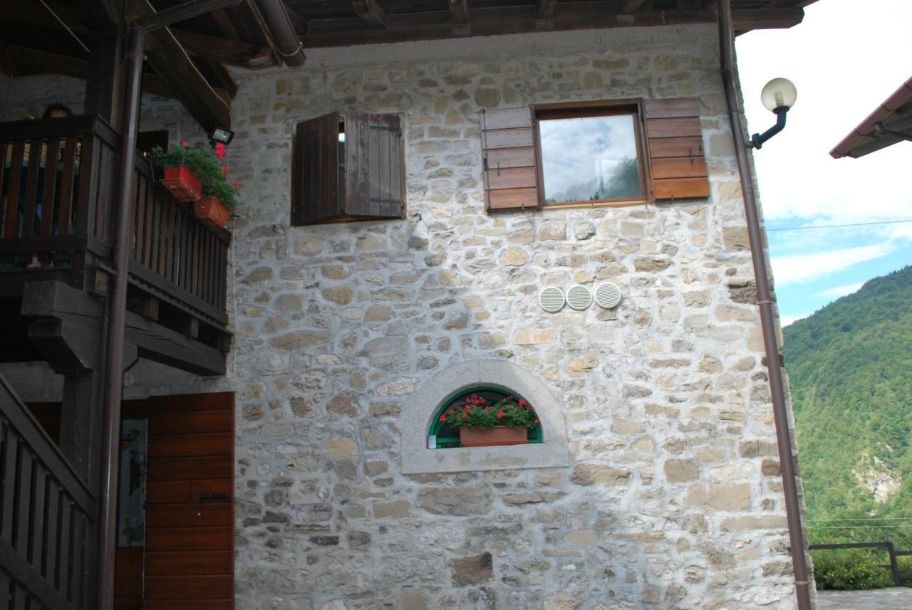 Rifugio Malga Grasia Caprizi Екстериор снимка